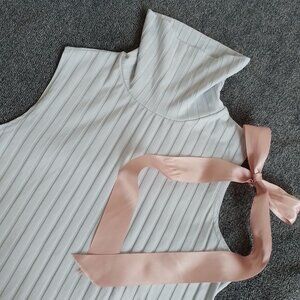 🎀 🌸 Pale Blue Sleeveless Sweater 🌸 🎀